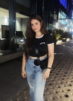 Pari Indian - escort in Abu Dhabi Photo 3 of 5