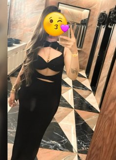 Pari Indipendent (Cam & Meet) Escort - puta in Pune Photo 2 of 5