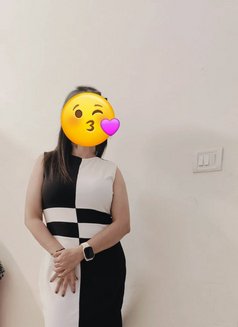 Pari Indipendent (Cam & Meet) Escort - puta in Pune Photo 5 of 5