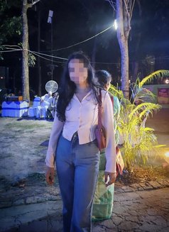 Pari live show$meet available - escort in Chennai Photo 3 of 3