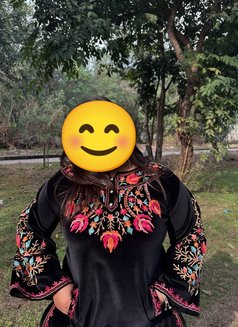 Pari meet n webcam independent - escort in Mumbai Photo 8 of 8