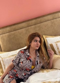 Pari Sharma - escort in Dubai Photo 3 of 5