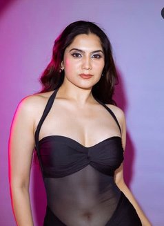 Paridhi - escort in Colombo Photo 2 of 4