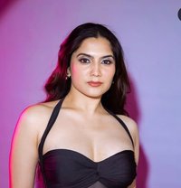 Paridhi - escort in Colombo