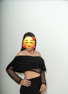 Parii - escort in Muscat Photo 3 of 5