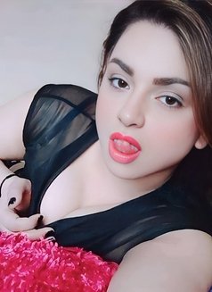 Parinita - Transsexual escort in Bangalore Photo 24 of 24