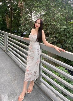 Paris - escort in Makati City Photo 1 of 18