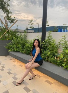 Paris - escort in Makati City Photo 11 of 18