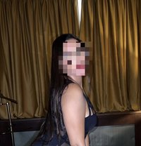 Paris - escort in Geneva