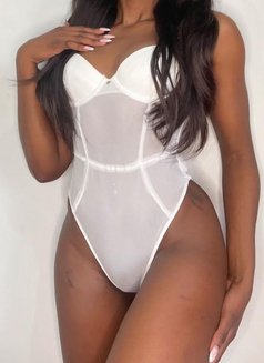 Paris - escort in Nairobi Photo 5 of 6