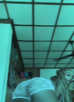 Paris - escort in Benin City Photo 3 of 3