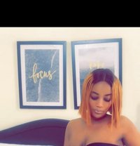 Paris - escort in Al Manama