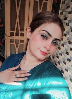 Parisa Model - escort in Riyadh Photo 9 of 12