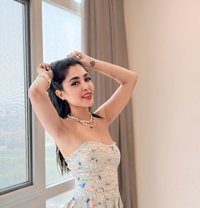 Pariya New - puta in Muscat