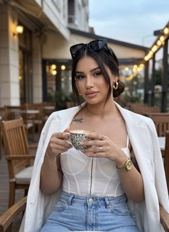 Parla - escort in İstanbul Photo 3 of 7