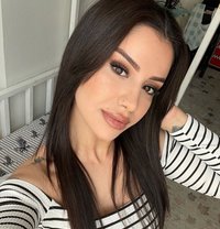 Parlaa - escort in İstanbul Photo 5 of 8