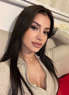 Parlaa - escort in İstanbul Photo 6 of 8