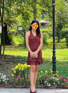 Parmila for hand cash service - escort in Kathmandu Photo 2 of 2