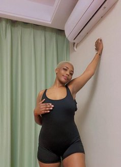 Parriy - puta in Guangzhou Photo 2 of 3