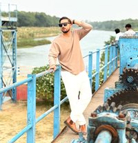 Parry - Acompañantes masculino in Faridabad