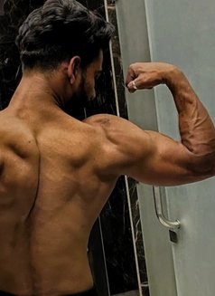 Parth - Male escort in Chandigarh Photo 4 of 5