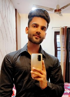 Parth - Male escort in Chandigarh Photo 4 of 4
