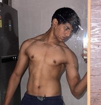 ARYAN PATEL - Acompañantes masculino in Surat