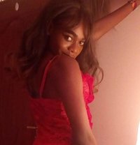 Parti - Transsexual escort in Nairobi