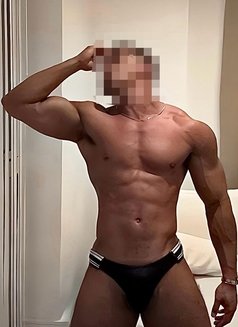 Party Boy - Male escort in London Photo 5 of 8