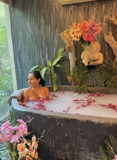 Daniela HotParty is Back - escort in Hong Kong Photo 9 of 11