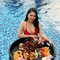 Party Girl in Town - puta in Hong Kong Photo 2 of 2