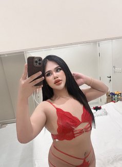 Party Ladyboy good top and bottom - masseuse in Bangkok Photo 7 of 7