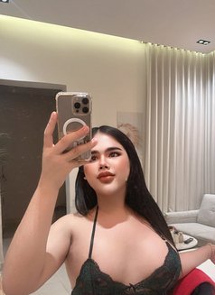 Party Ladyboy good top and bottom - masseuse in Riyadh Photo 3 of 7