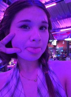 Party - puta in Pattaya Photo 7 of 9