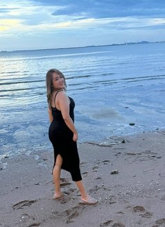 Party - escort in Phuket Photo 6 of 7