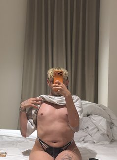 Party - Male escort in Riyadh Photo 3 of 9