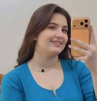 Parul - escort in Noida
