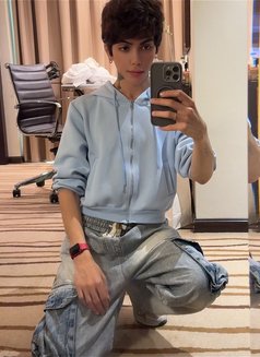 Suel - Male escort in Dubai Photo 4 of 30