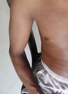 Pasan Age 26 for Traditional Massage - masseur in Colombo Photo 2 of 3