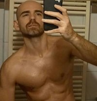 Pasc Massage - Male escort in Cologne