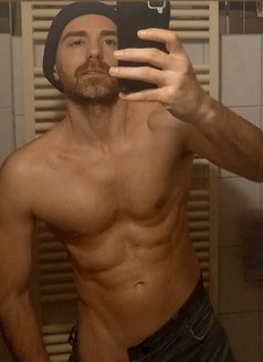 Pasc Massage - Acompañantes masculino in Milan Photo 4 of 4