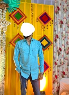 Passion Hunter For YOU - Male escort in Mumbai Photo 2 of 3