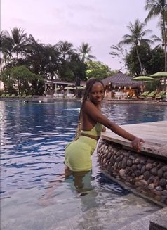 Liana - escort in Pattaya Photo 2 of 4
