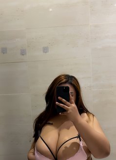 Patcha - puta in Riyadh Photo 10 of 10