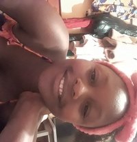 Patience - puta in Nairobi