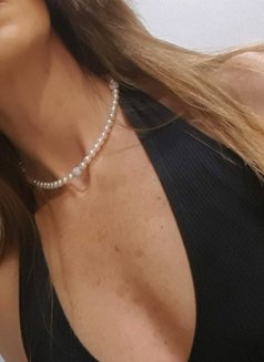 Patrícia Ferrer - puta in Lisbon Photo 3 of 3