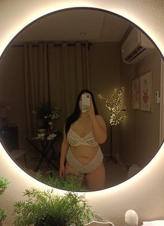 Patricia - masseuse in Jeddah Photo 8 of 9