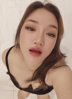 Patricia - escort in Jeddah Photo 7 of 8