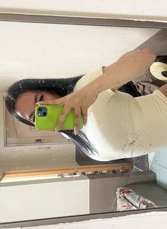 Patriciaaquinooo - Transsexual escort in Manila Photo 4 of 6
