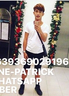 Patrick69 - Male escort in Manila Photo 3 of 9
